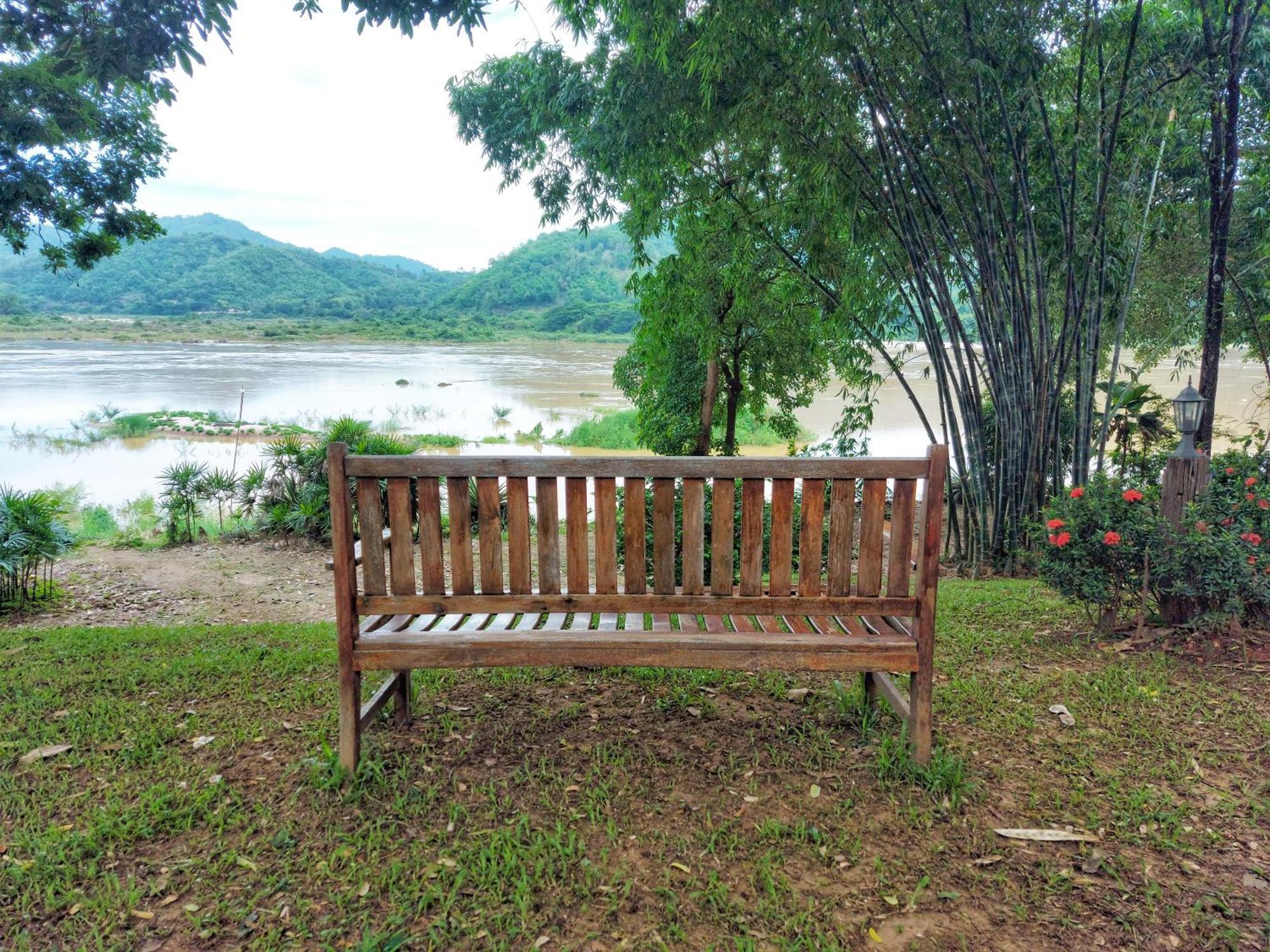 Mekong Villas Pak Chom Bagian luar foto